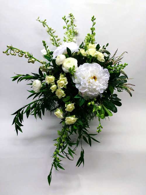 Bridal bouquet created using a floral egg