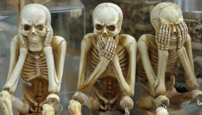 halloween floral arrangement