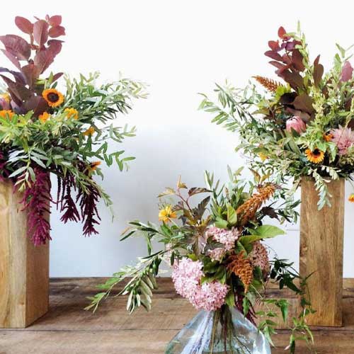 statement floral arrangements