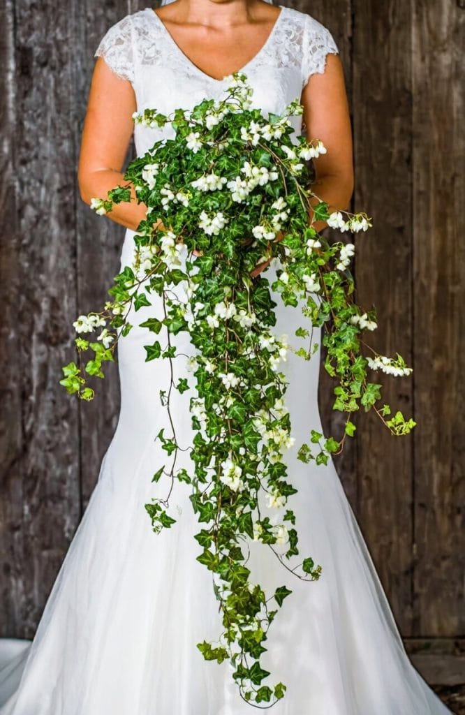 cascading vine bouquet